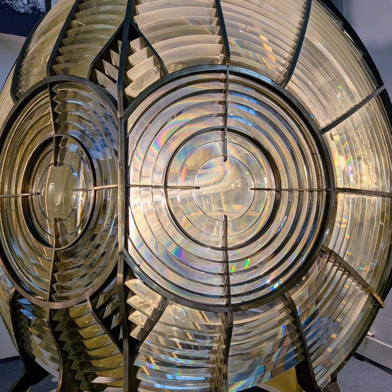 A single large Fresnel lens