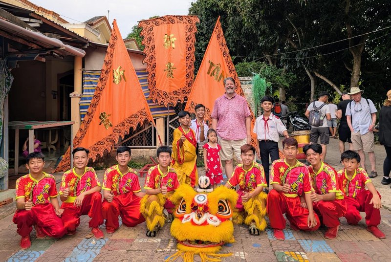 Photo op with the ensemble